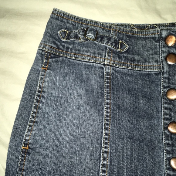 GAP DENIM MINI SKIRT with SNAPS - Picture 3 of 5